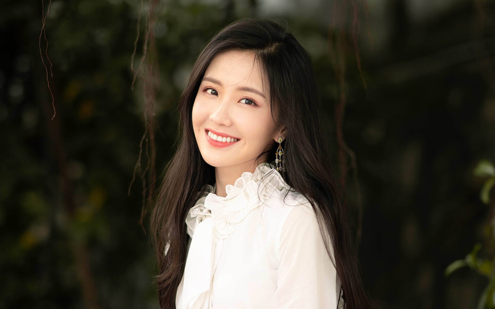 C罗转会新东家引发热议,c罗转会信息